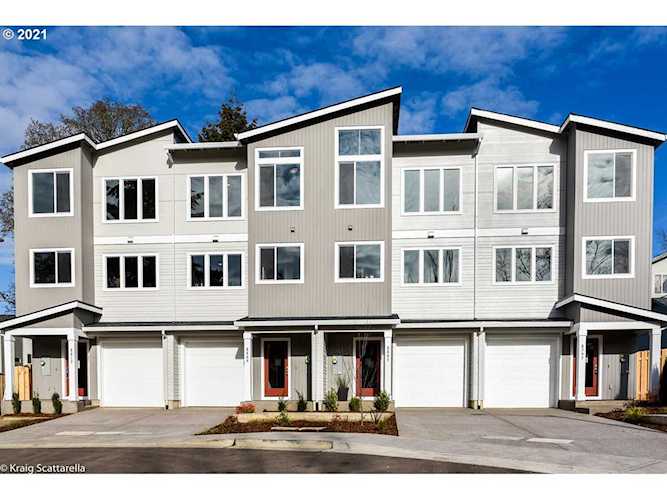 8809 SW Thorn St Tigard, OR 97223