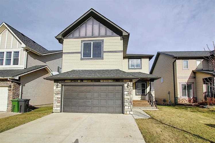 129 Seagreen Manor Chestermere, AB T1X 0E7