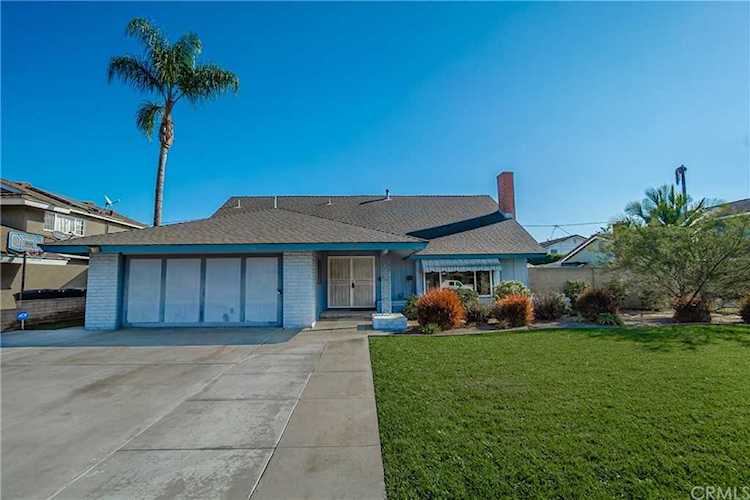 618 S Vicki Lane Anaheim, CA 92804