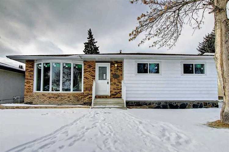 703 Forest Place SE Calgary, AB T2A 1T5