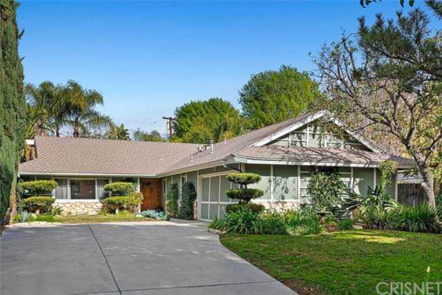 19735 Halsted Street Chatsworth, CA 91311