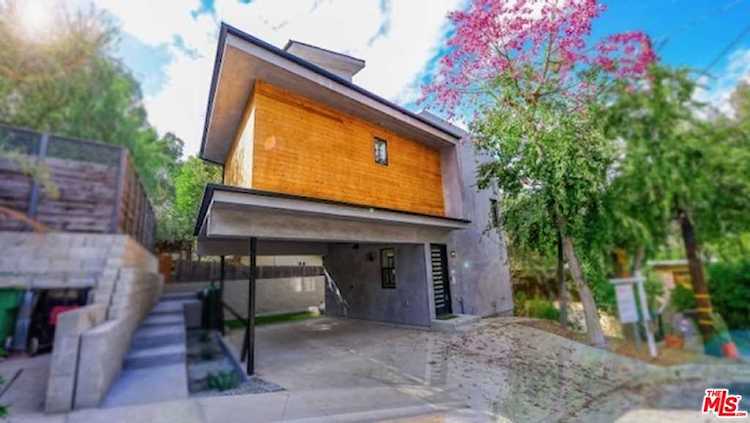533 Lewis Street Los Angeles, CA 90042