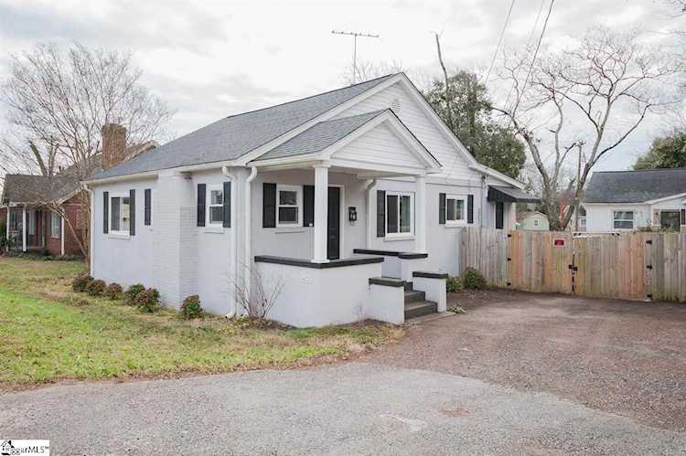 422 E Blue Ridge Dr Greenville, SC 29609 | MLS 1435825 Photo 1