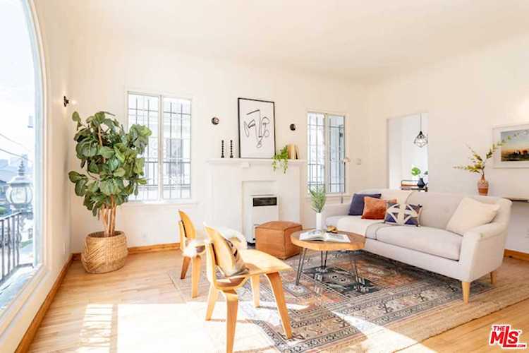 1128 W Edgeware Road Los Angeles, CA 90026