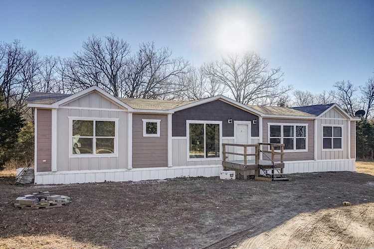 1112 W Longhorn Rd Fair Grove, MO 65648