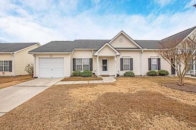 108 Barlow St Summerville, SC 29485 | MLS 21001931 Photo 1