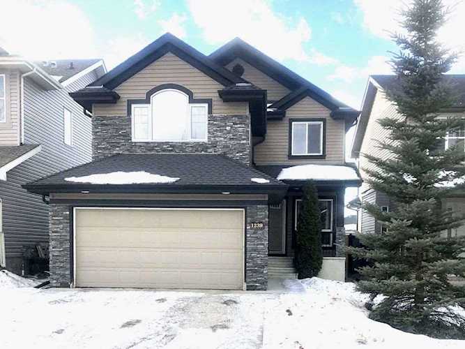1239 Mckinney Court Edmonton, AB T6R 0B7