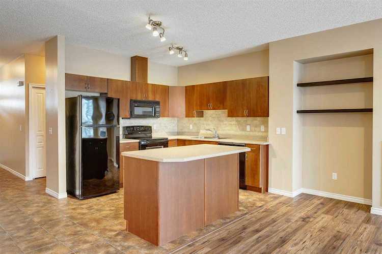 # 38 3010 33 Avenue Edmonton, AB T6T 0C3