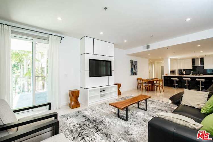 211 California Avenue #304 Santa Monica, CA 90403