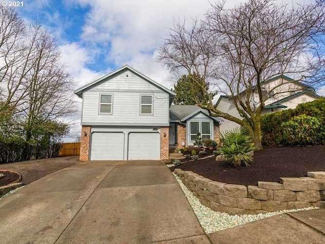 9221 SE Idleman Rd Happy Valley, OR 97086