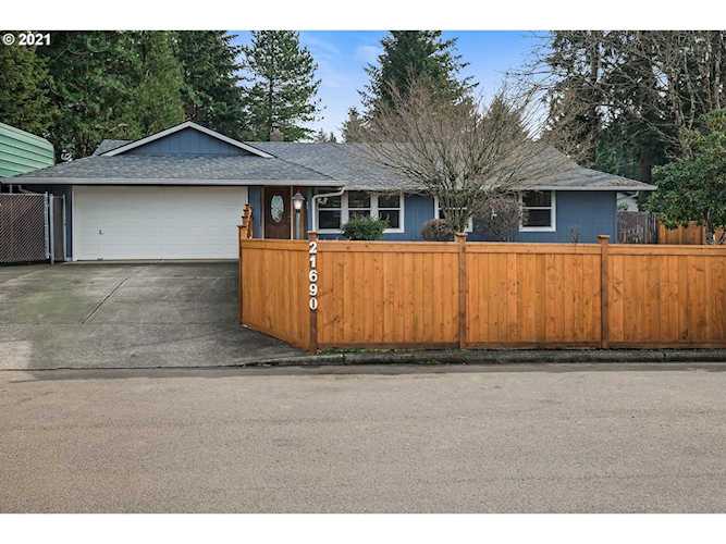Vancouver Washington Camas Ridgefield Washougal Portland Oregon homes condos townhome townhouse riverfront lacamas Photo 1