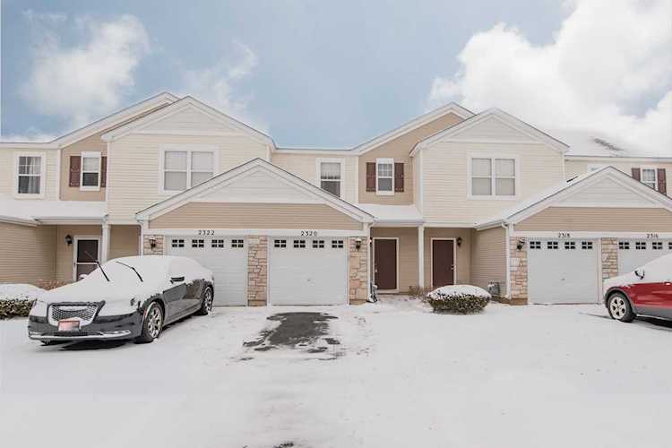 2320 Flagstone Ln Carpentersville, IL 60110
