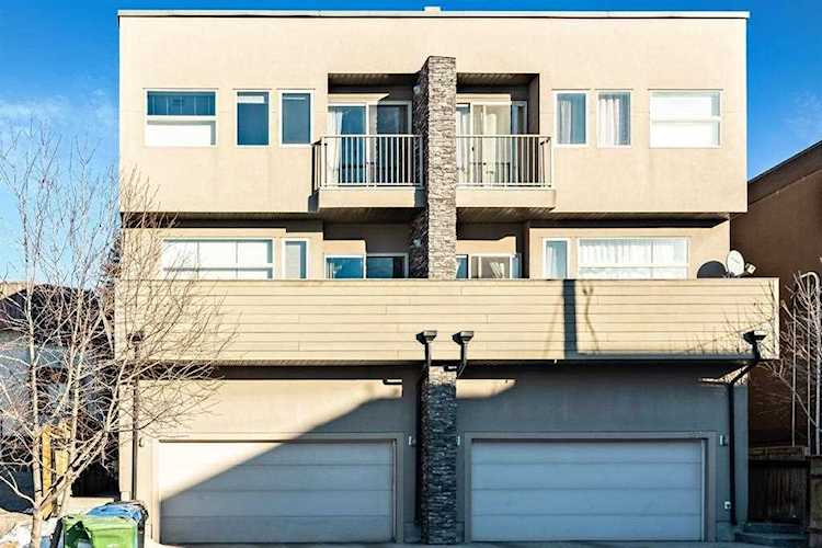 1718 35 Ave SW Calgary, AB T2T 2C9