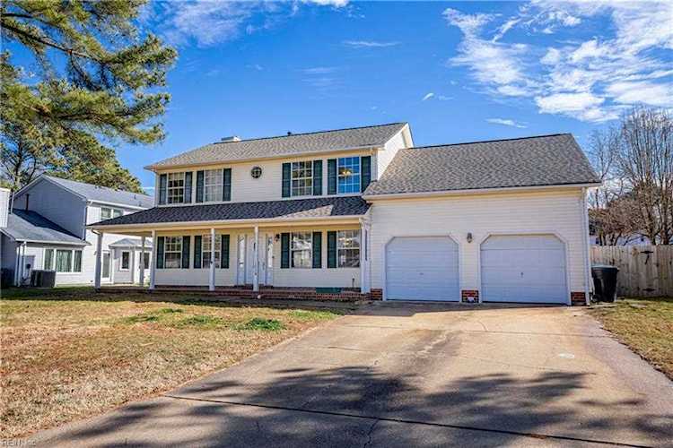home for sale in Pine Meadows Virginia Beach VA 23454 - MLS 10358771 Photo 1