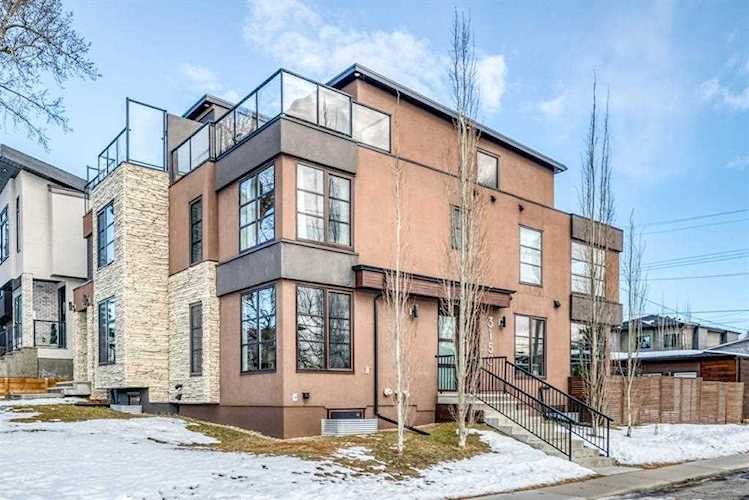 3150 21 Ave SW Calgary, AB T3E 7V4