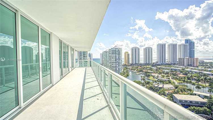 400 Sunny Isles Blvd #PH-04 Sunny Isles Beach, FL 33160