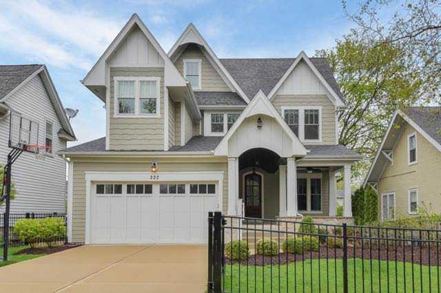 222 S Columbia St Naperville, IL 60540