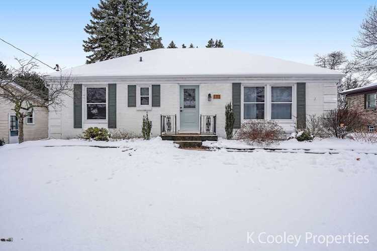 1111 NE Worcester Dr Grand Rapids, MI 49505 | MLS 21001707 Photo 1