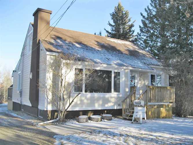 4913 47 Avenue Stony Plain, AB T7Z 1L7