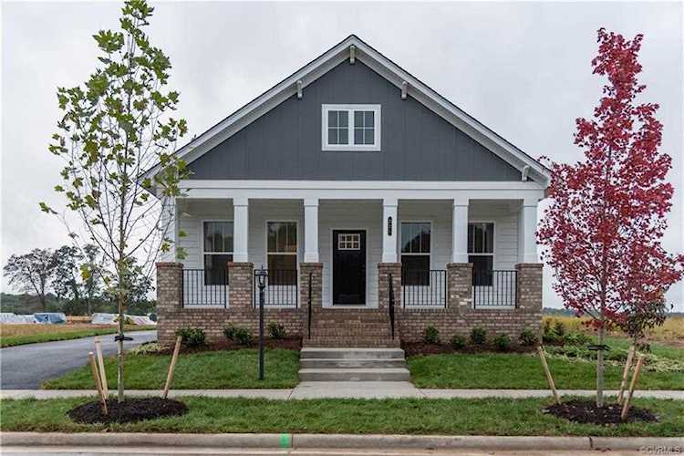 702 Vaughan Rd Ashland, VA 23005