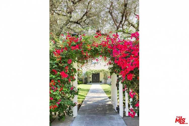 404 Lorraine Boulevard Los Angeles, CA 90020
