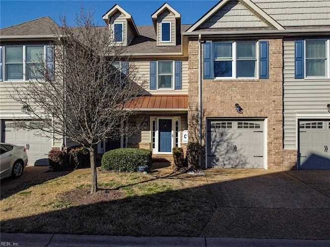 705 Charthouse Circle Hampton, VA 23664