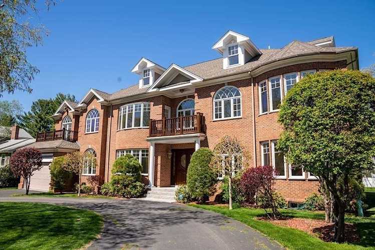 75 Woodfall Rd Belmont, MA 02478