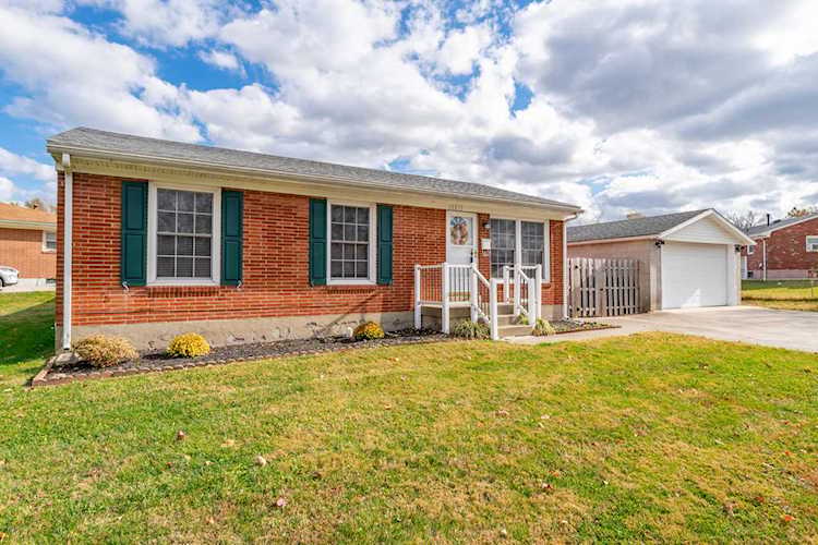 10211 Caven Ave Louisville, KY 40229 | MLS 1573768 Photo 1