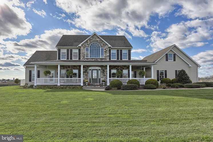 1437 Bossler Rd Elizabethtown, PA 17022