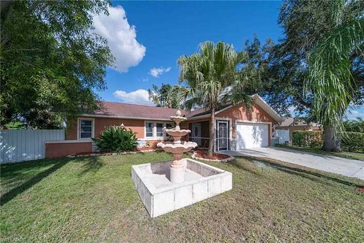 1813 NE 1st Terrace Cape Coral, FL 33909 | MLS 221006625 Photo 1
