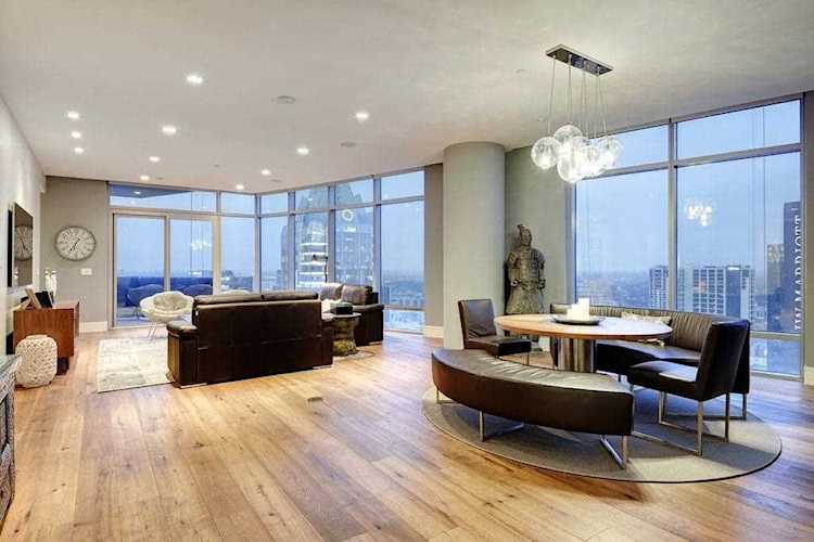 200 Congress Ave #32NE Austin, TX 78701