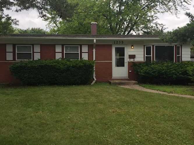 1235 King Circle South Holland, IL 60473