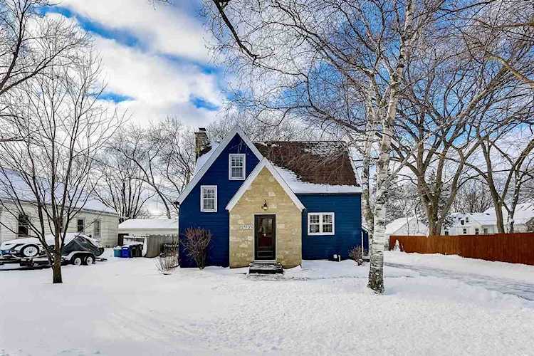 4705 Gordon Ave Monona, WI 53716