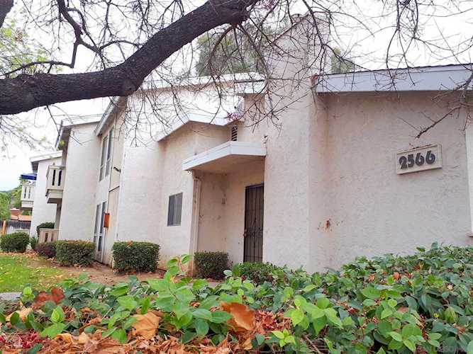 2566 White Oak Pl #5 Escondido, CA 92027