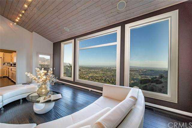 680 Wendover Road La Canada Flintridge, CA 91011