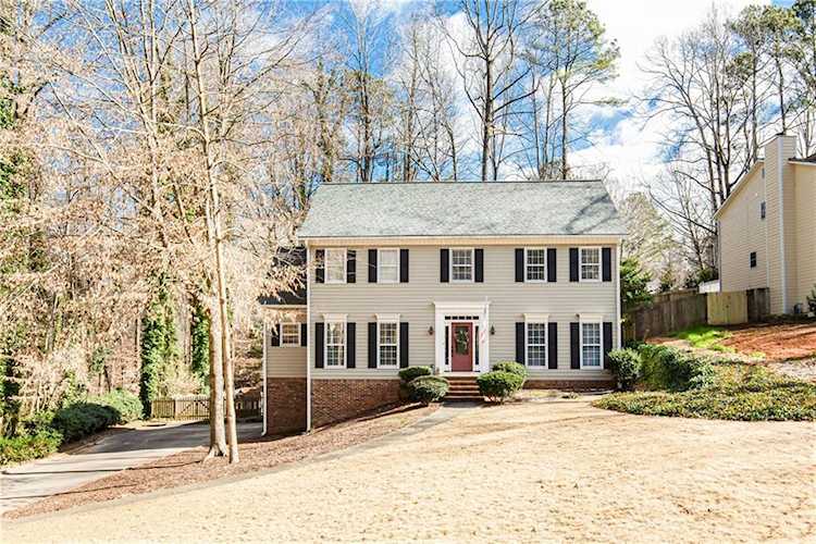 11685 Highland Colony Dr, Roswell, GA. 30075 | MLS #6833632 | $460,000 Photo 1
