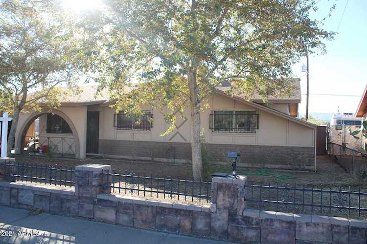1747 E Wier Avenue Phoenix, AZ 85040 | MLS 6186486 Photo 1