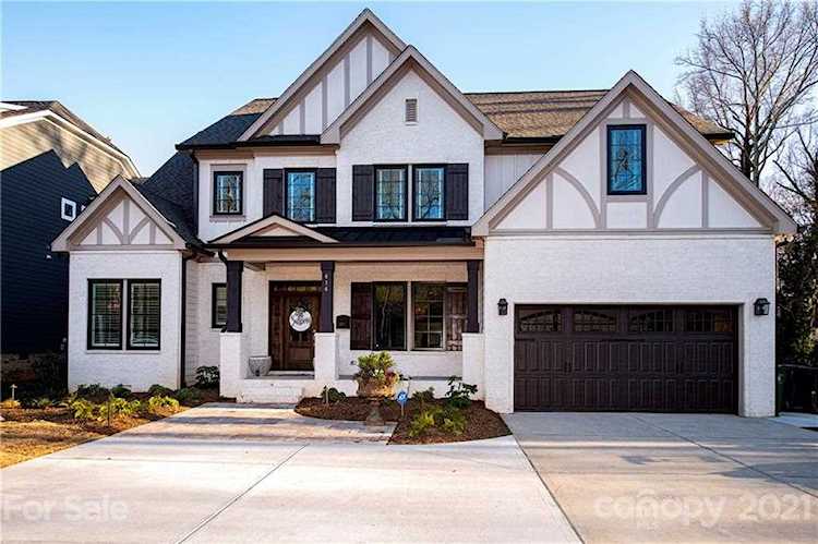 414 Sharon Amity Rd N Charlotte, NC 28211