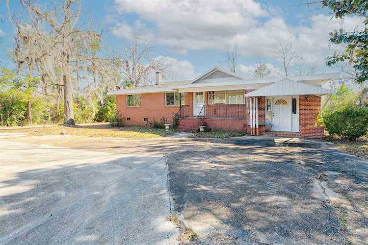 1729 Mahan Dr Tallahassee, FL 32308