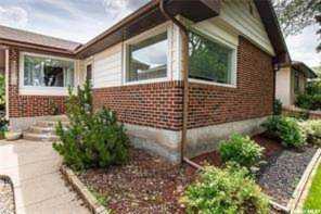 3239 Robinson St Regina, SK S4S 1V8