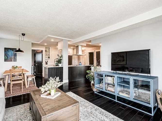 1107 15 Ave SW #603 Calgary, AB T2R 0S8