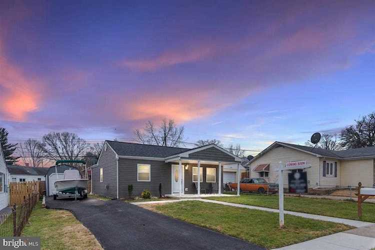 18 Blister St Middle River, MD 21220