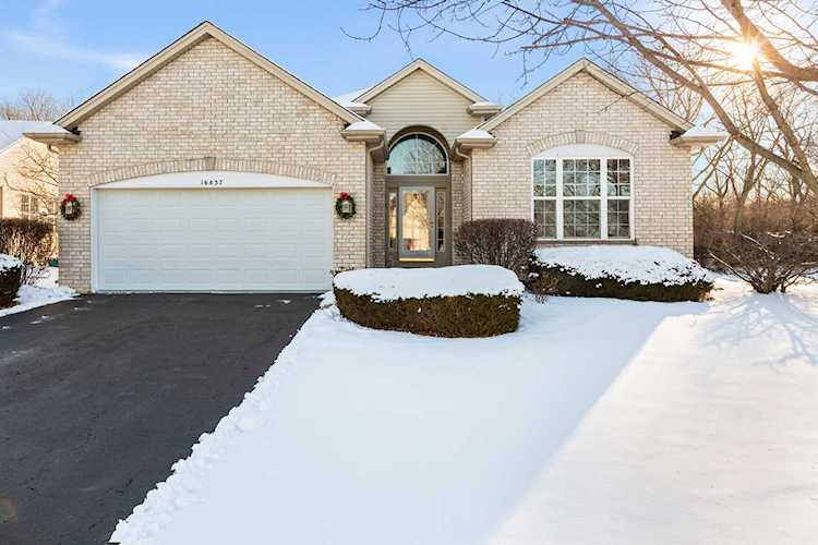 16837 Charleston Circle Lockport, IL 60441