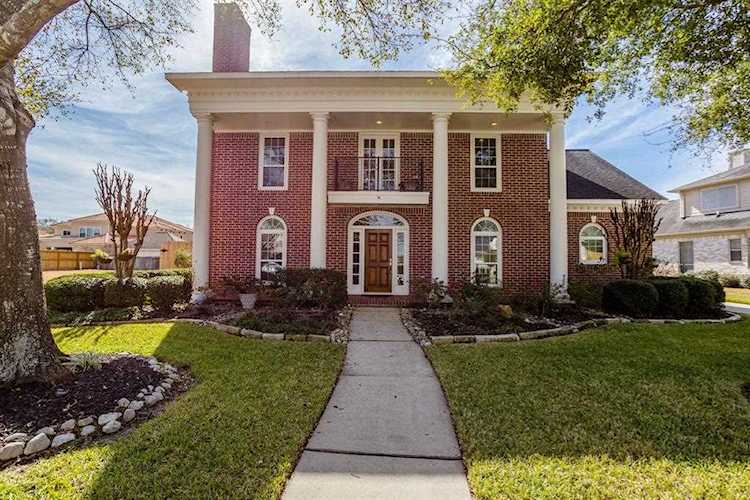 8613 Wyndham Village Dr Jersey Village, TX 77040
