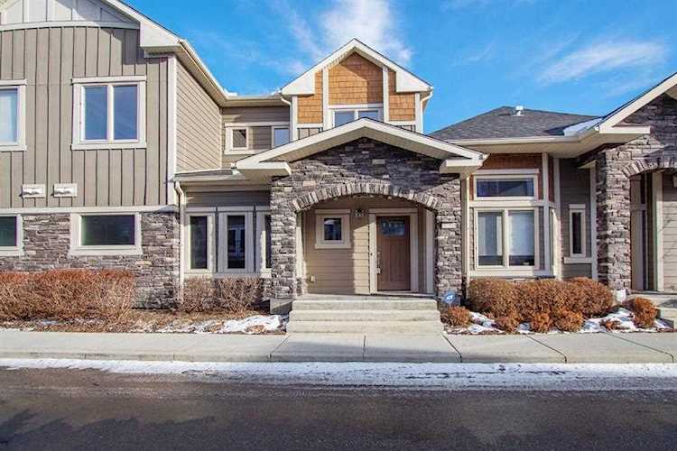 30 Cougar Ridge Landing SW Calgary, AB T3H 0X8