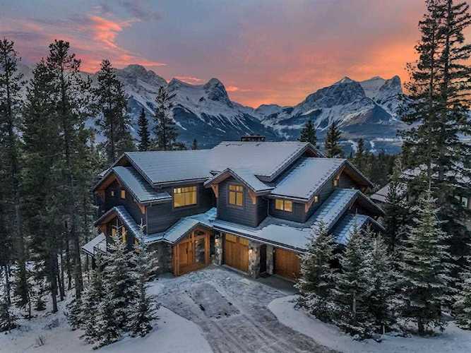 865 Silvertip Heights Canmore, AB T1W 3K9