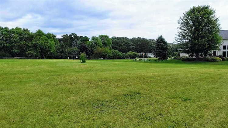 1195 Pages Point Rd Menasha, WI 54952