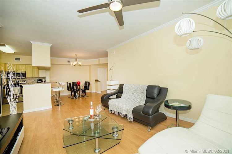 17150 N Bay Rd #2920 Sunny Isles Beach, FL 33160