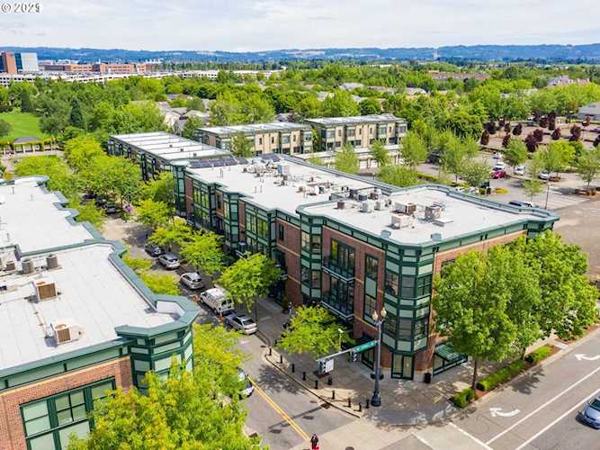 1370 NE Orenco Station Pkwy #28 Hillsboro, OR 97124
