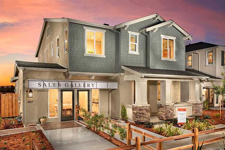 1629 Rose Clover Street Santa Rosa, CA 95403